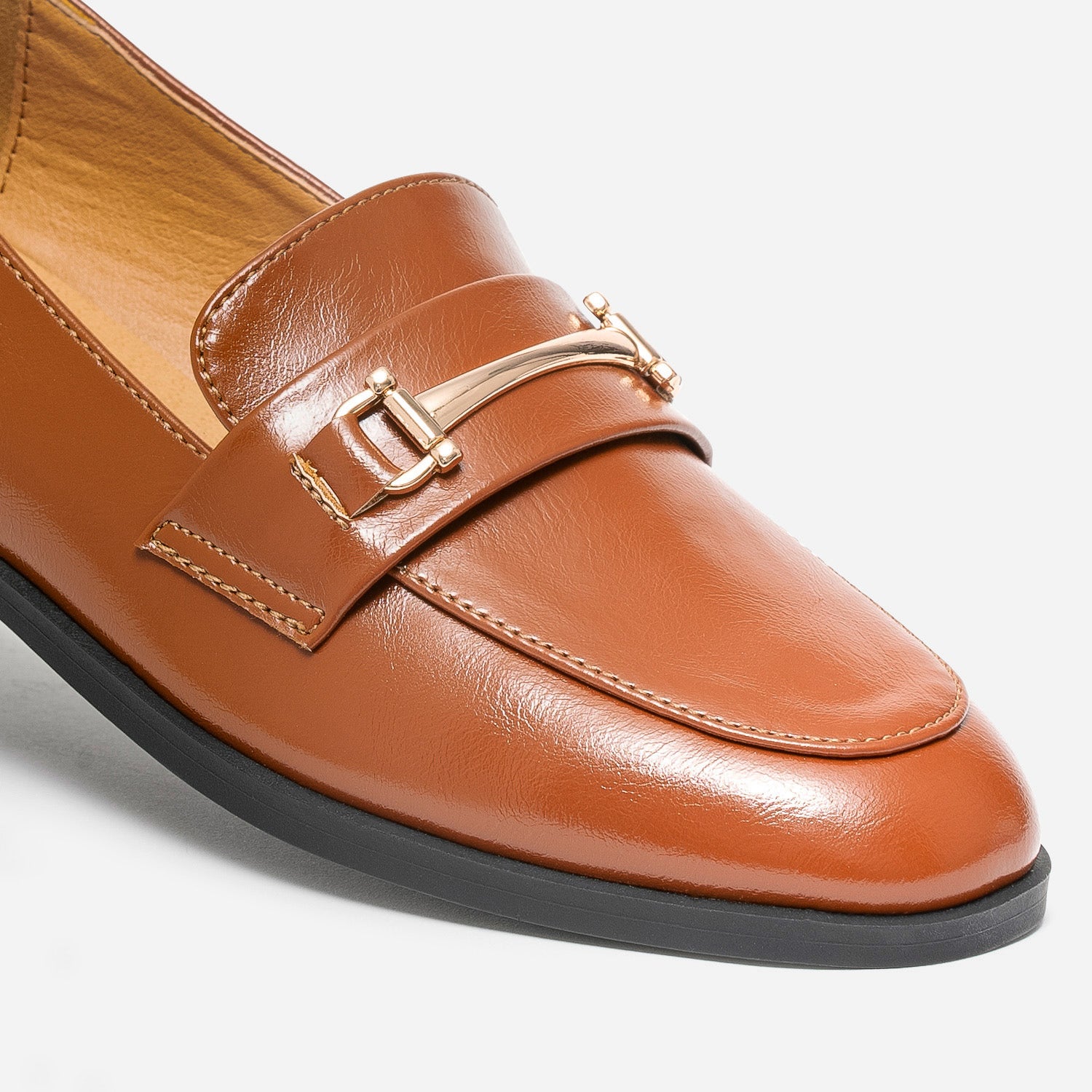 Mocassin cognac détails dorés