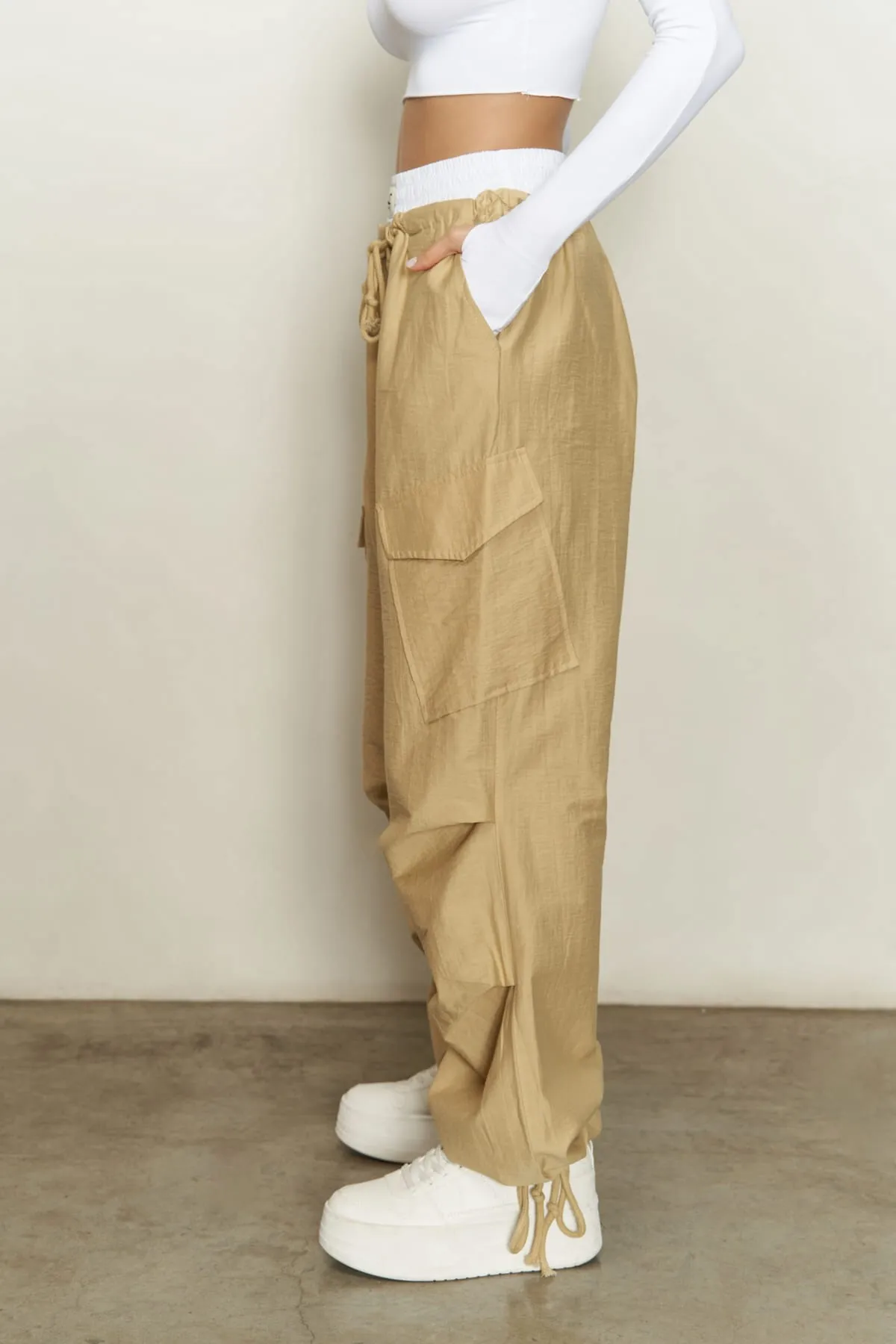 MAİ COLLECTİON  Galvin Boxer Detail dunkelbeige Fallschirmhose