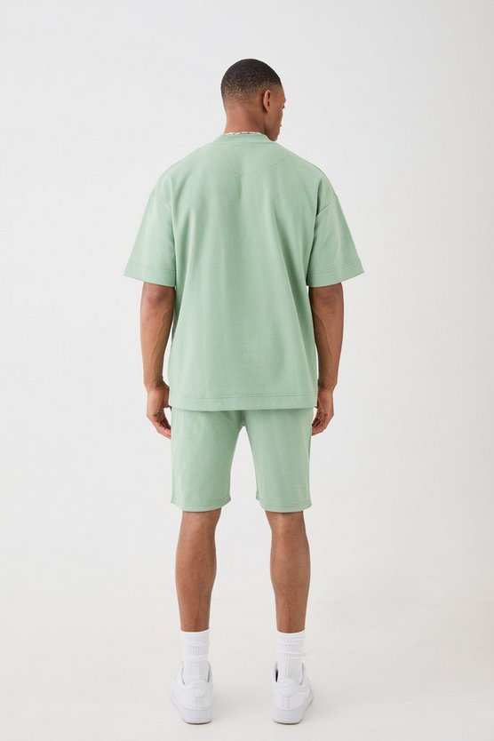 Oversize T-Shirt & Shorts