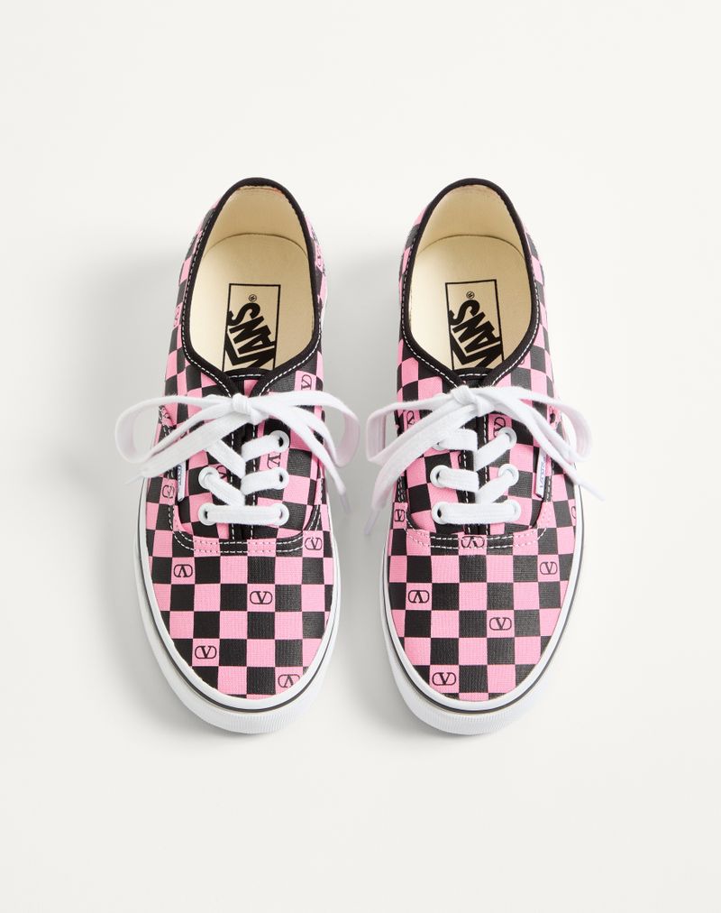 Tênis de cano baixo Valentino Garavani e Vans em tecido com estampa xadrez VLogo