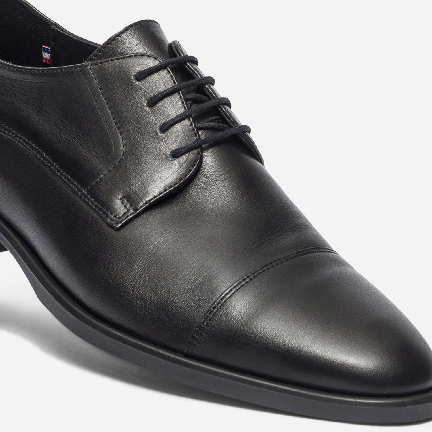 Derby ERAM FLEX noir en cuir éco-conçu