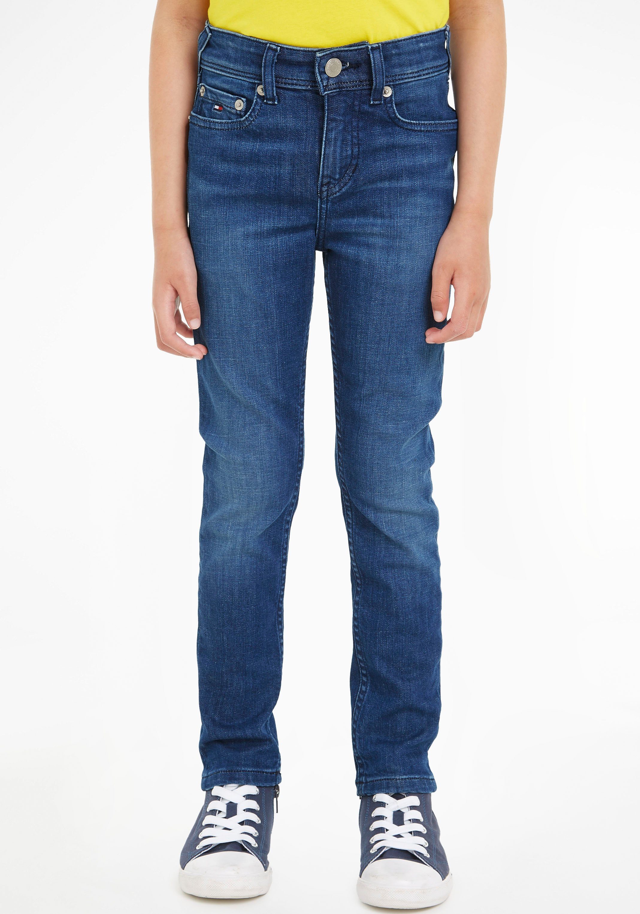 Tommy Hilfiger Slim-fit-Jeans SCANTON Y DARK WASH mit Logostickerei