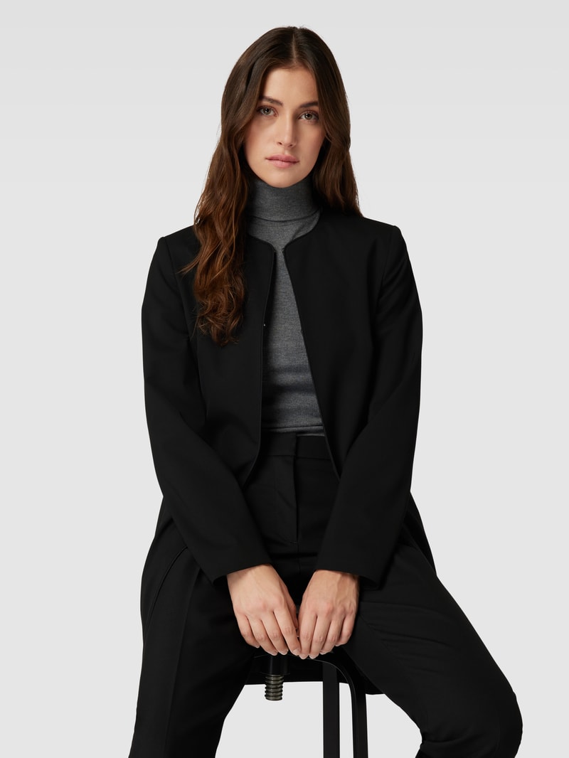 Longblazer mit Hakenverschluss und Pattentaschen in schwarz