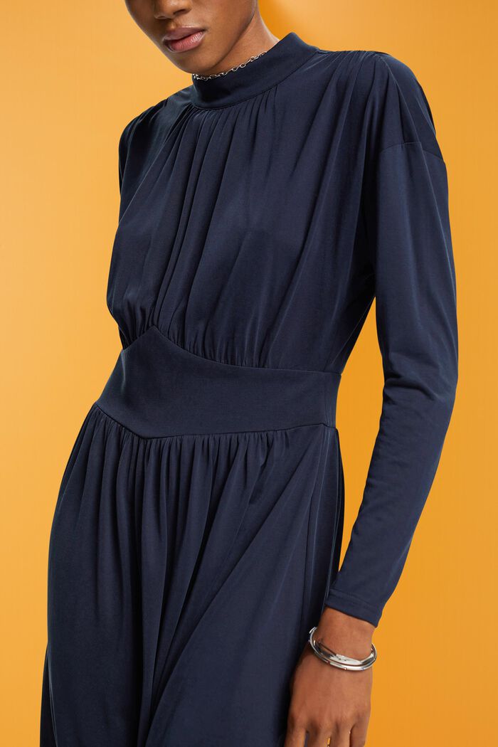 Drapiertes Midikleid