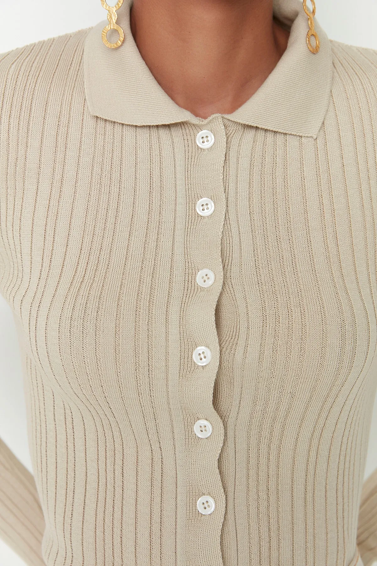 Trendyol Collection  Steinfarbener Strickcardigan mit Polokragen TWOAW20HI0070