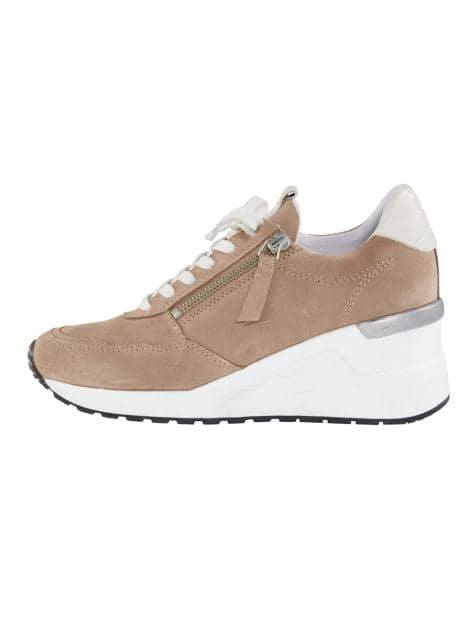 Schnürschuh mit extra hohem Keilabsatz