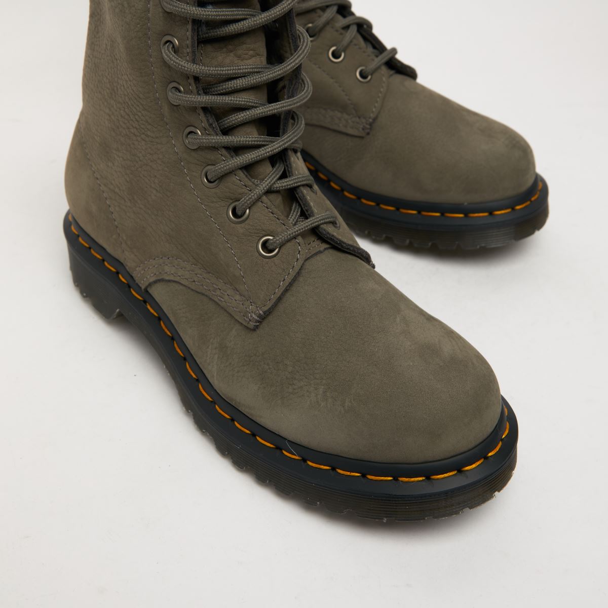 Dr Martens – 1460 Serena – Grå stövlar med pälsfoder