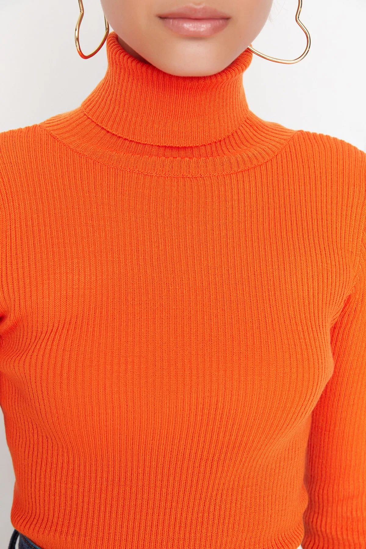 Trendyol Collection  Orangefarbener Basic-Rollkragenpullover TWOAW21KZ1279