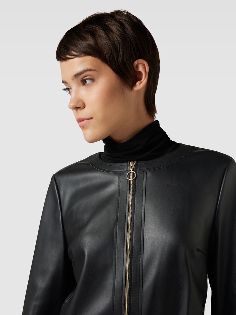 Jacke in Leder-Optik mit Zweiwege-Reißverschluss in schwarz