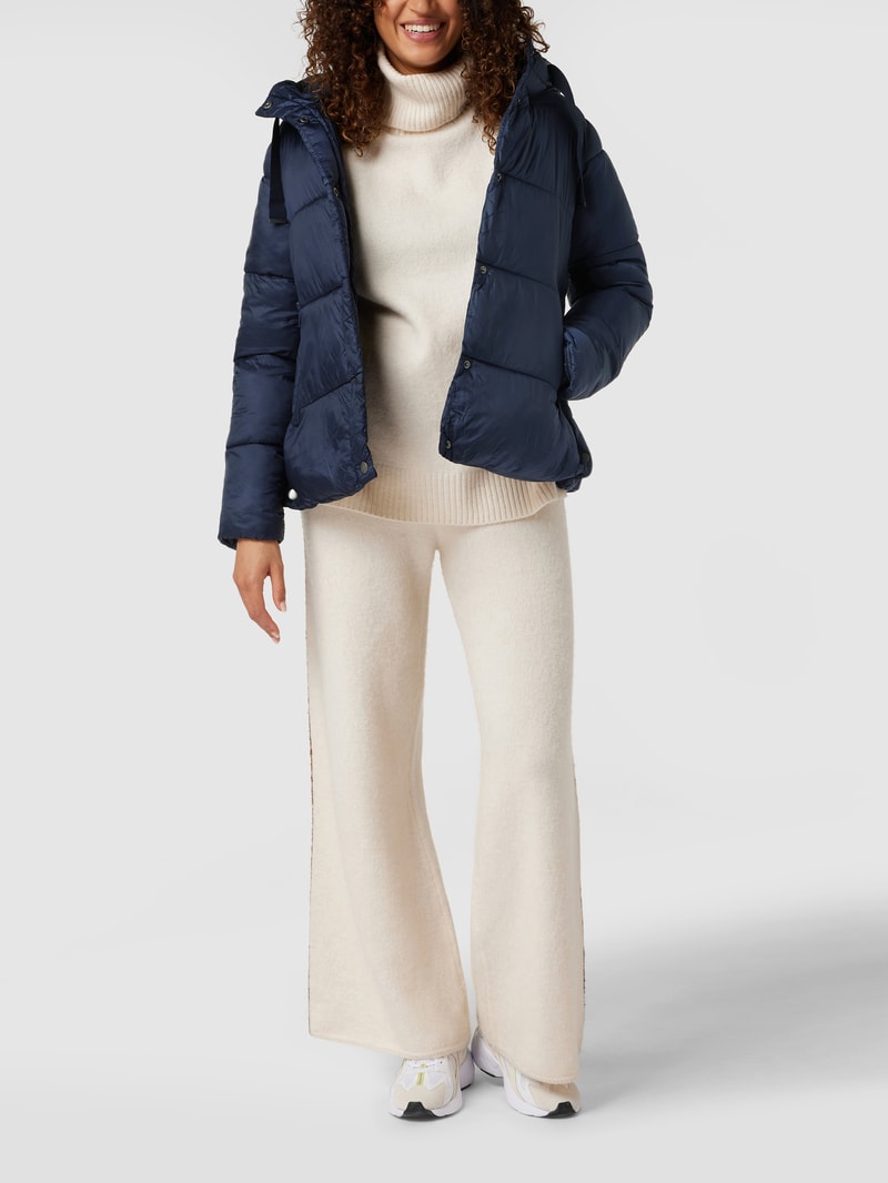 Umstands-Steppjacke mit Kapuze in marineblau