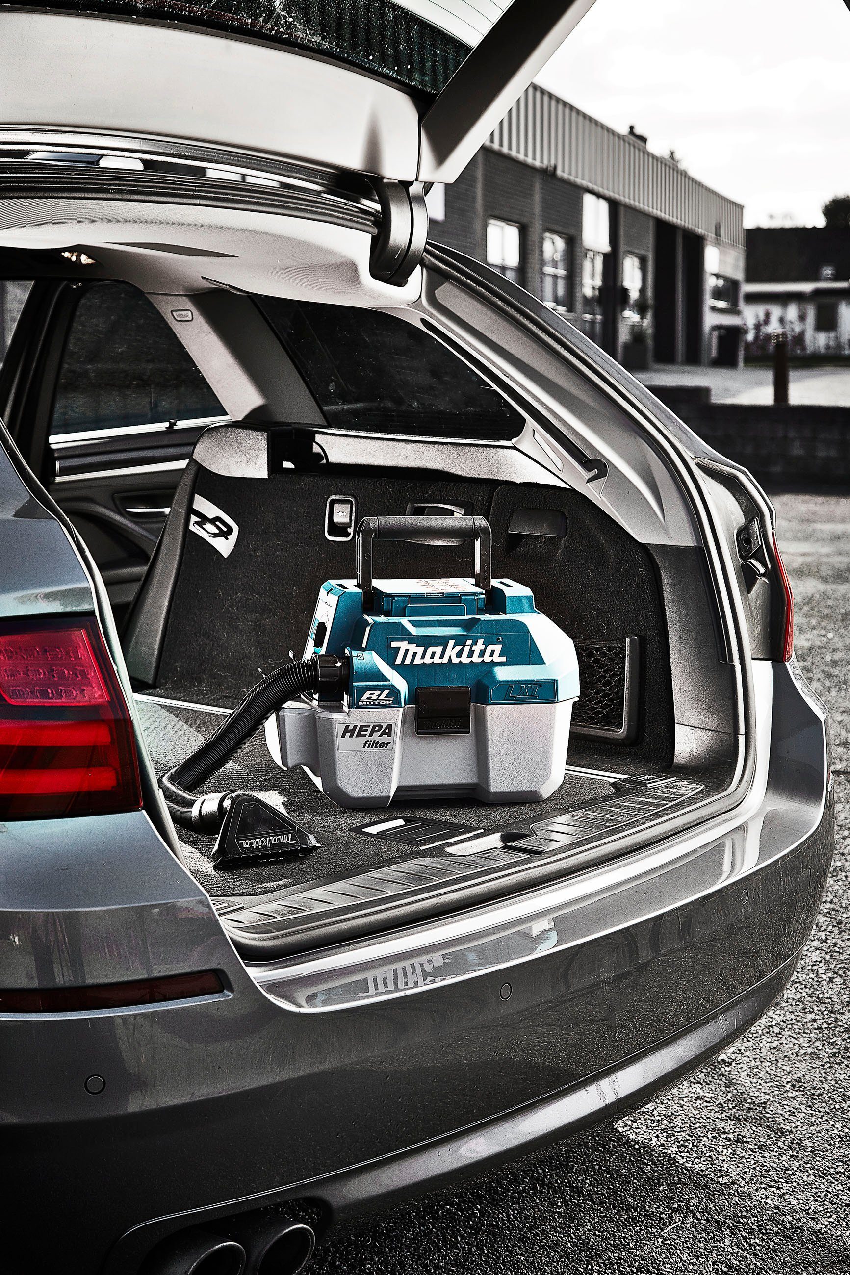 Makita Nass-Trocken-Akkusauger DVC750LZX3, ohne Akku und Ladegerät