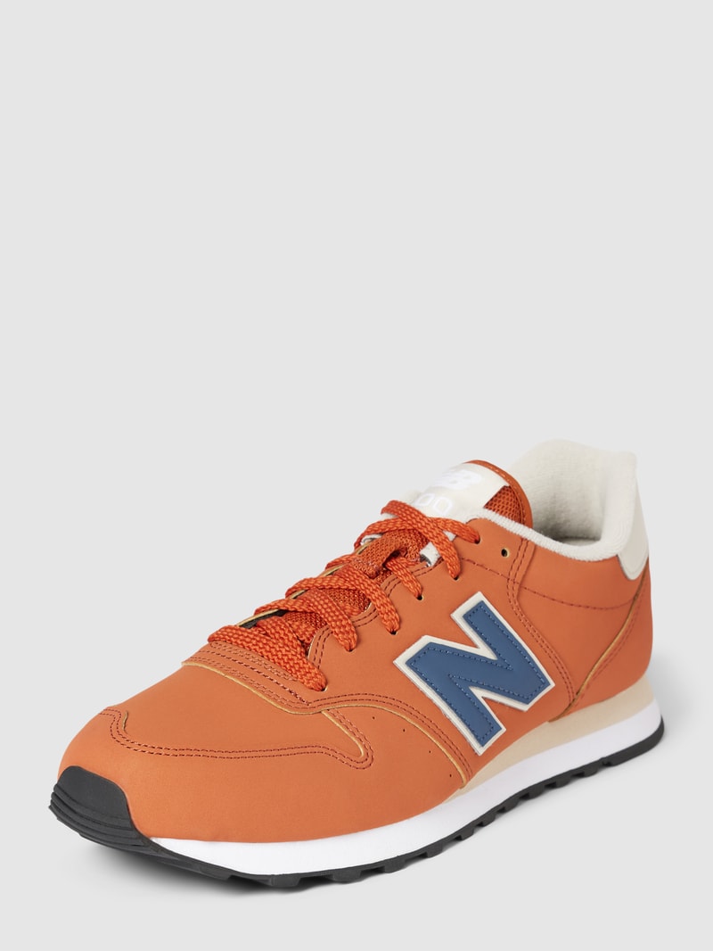 Sneaker mit Label-Detail in dunkel orange