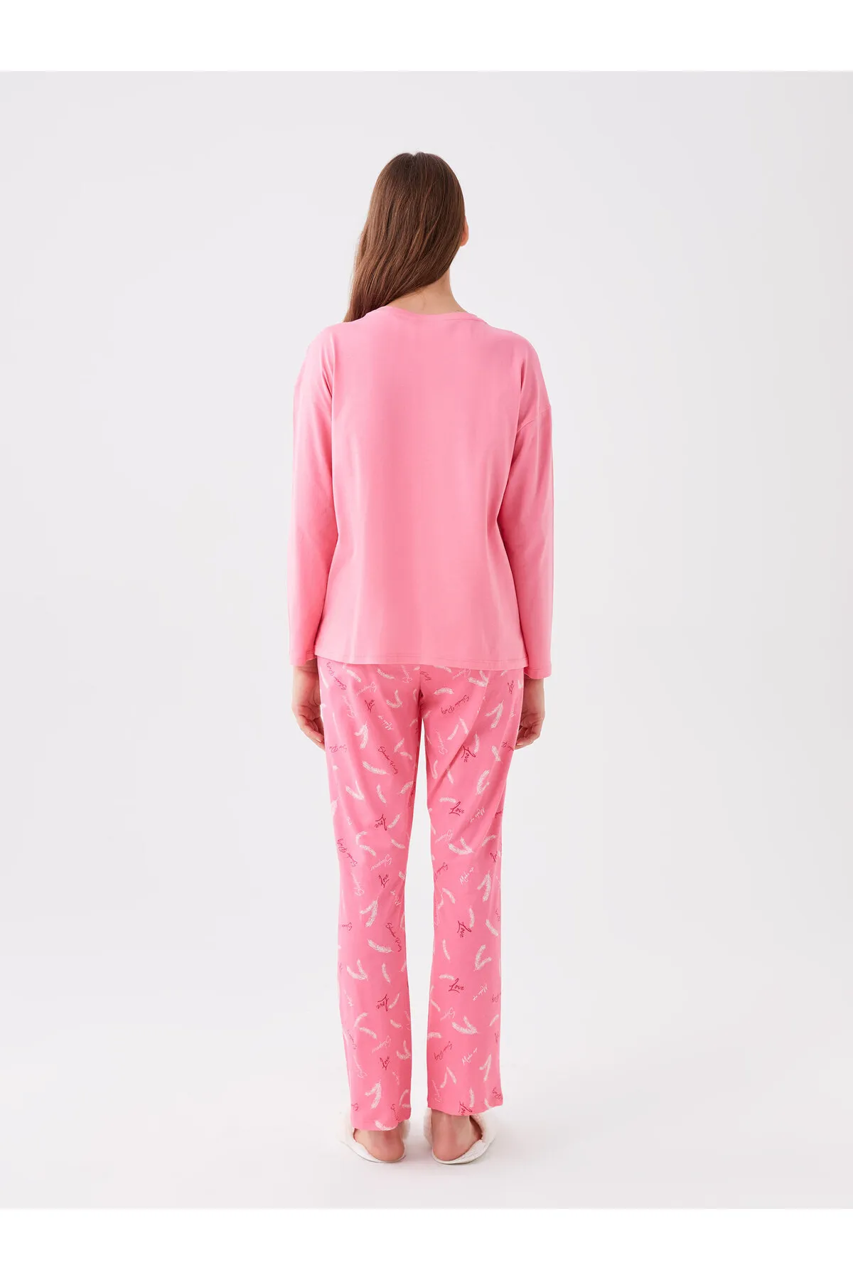 LC Waikiki  Bedrucktes Langarm-Damenpyjama-Set mit Rundhalsausschnitt