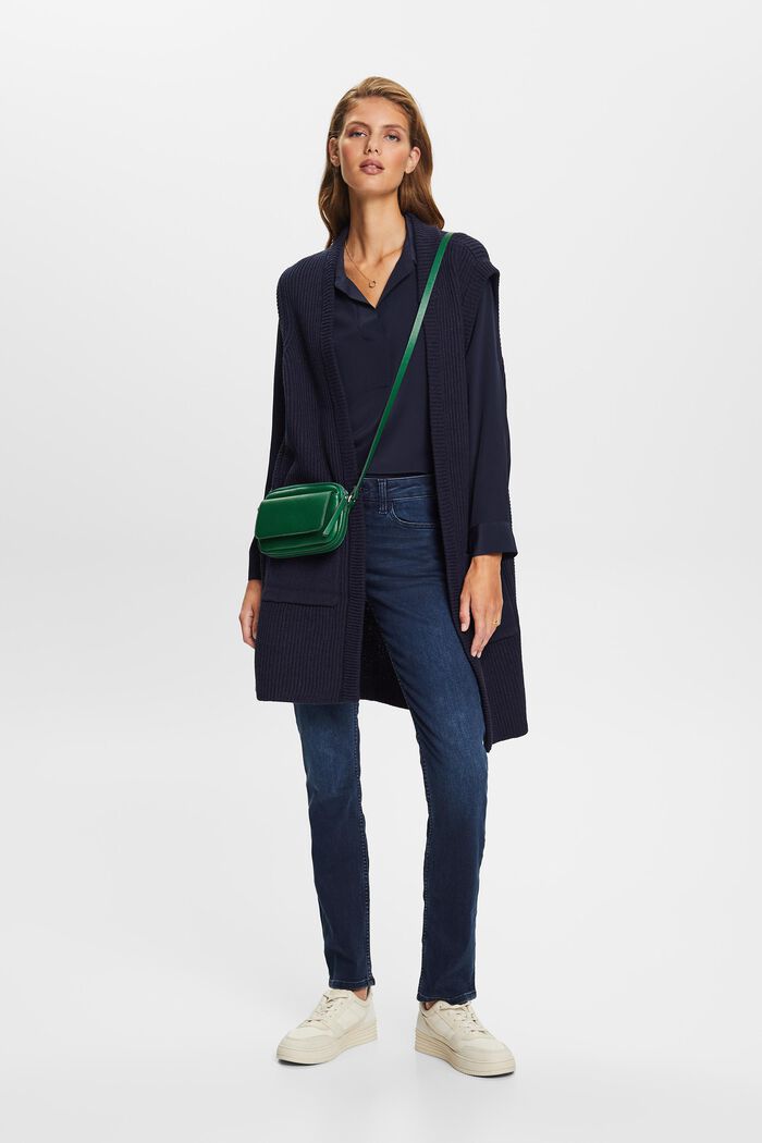 Gerade Jeans mit mittlerer Bundhöhe