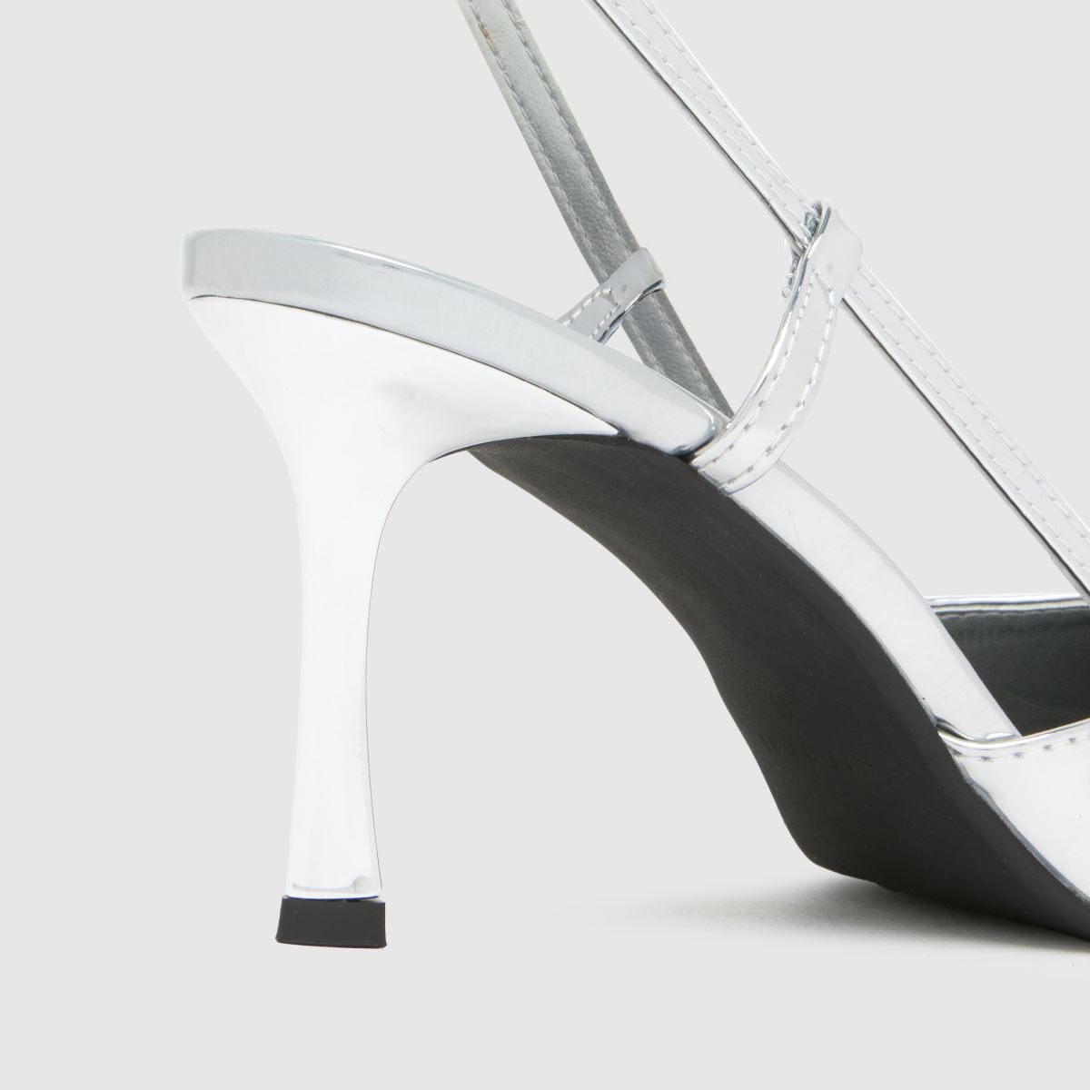 SIMMI – Lolly – Silverfärgade slingback-klackade skor med ädelstenar