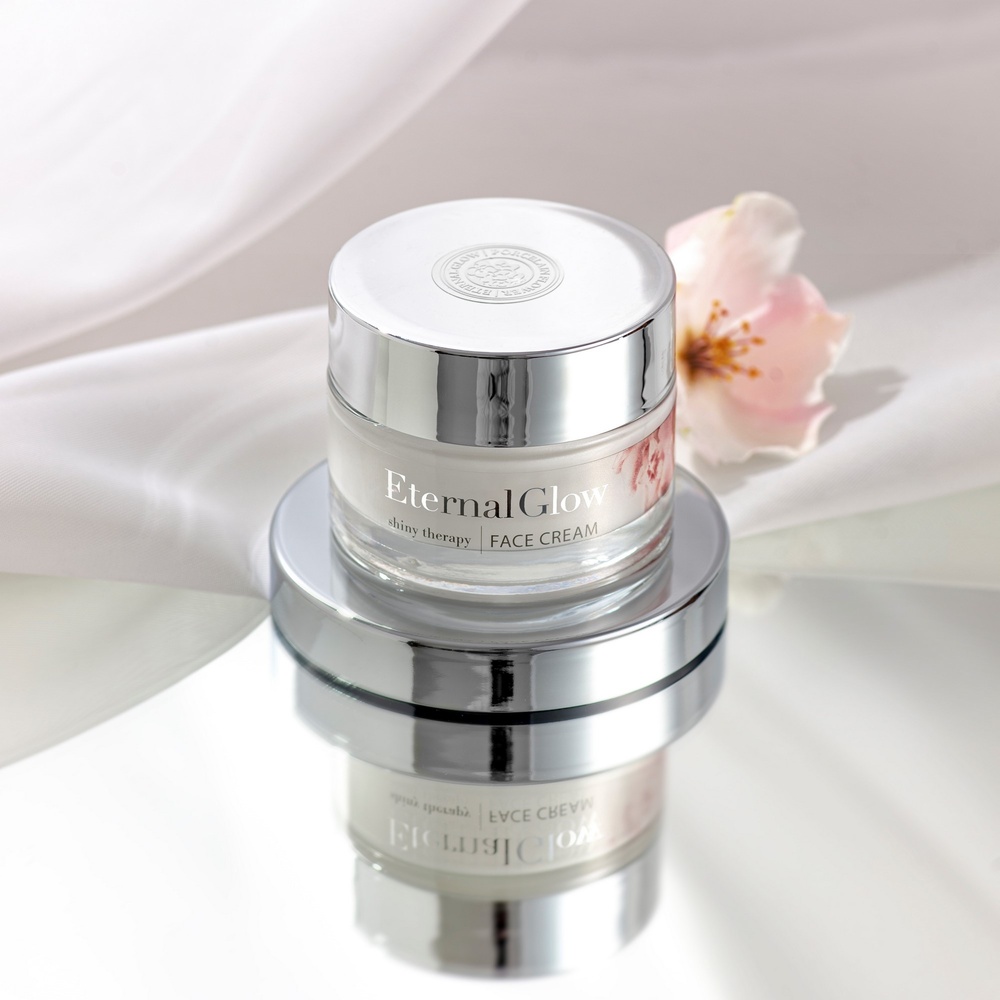 organique cosmetics Crème de soin coup d’éclat Crème de soin coup d’éclat et anti-âge