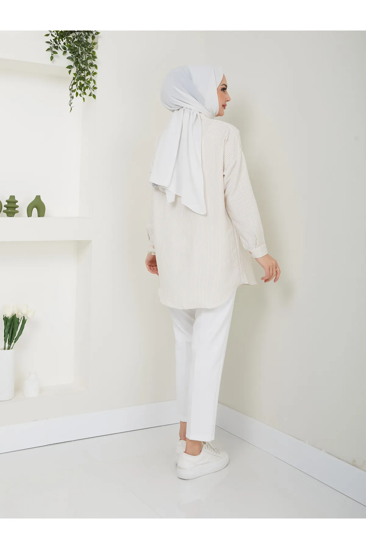 VOLT CLOTHİNG  Gestreiftes Hijab-Shirt für Damen