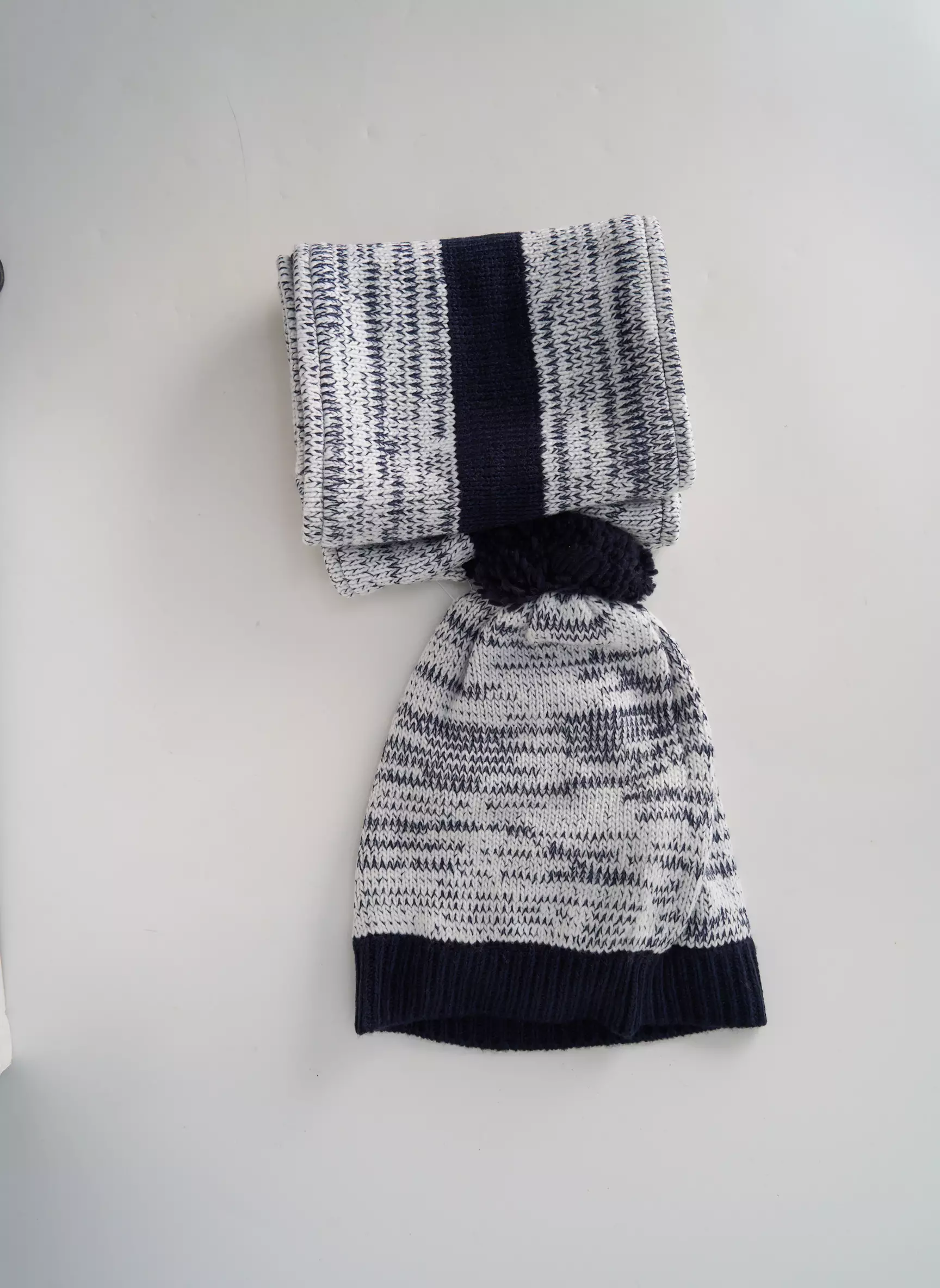 Beckaro Bonnets Garcon couleur bleu