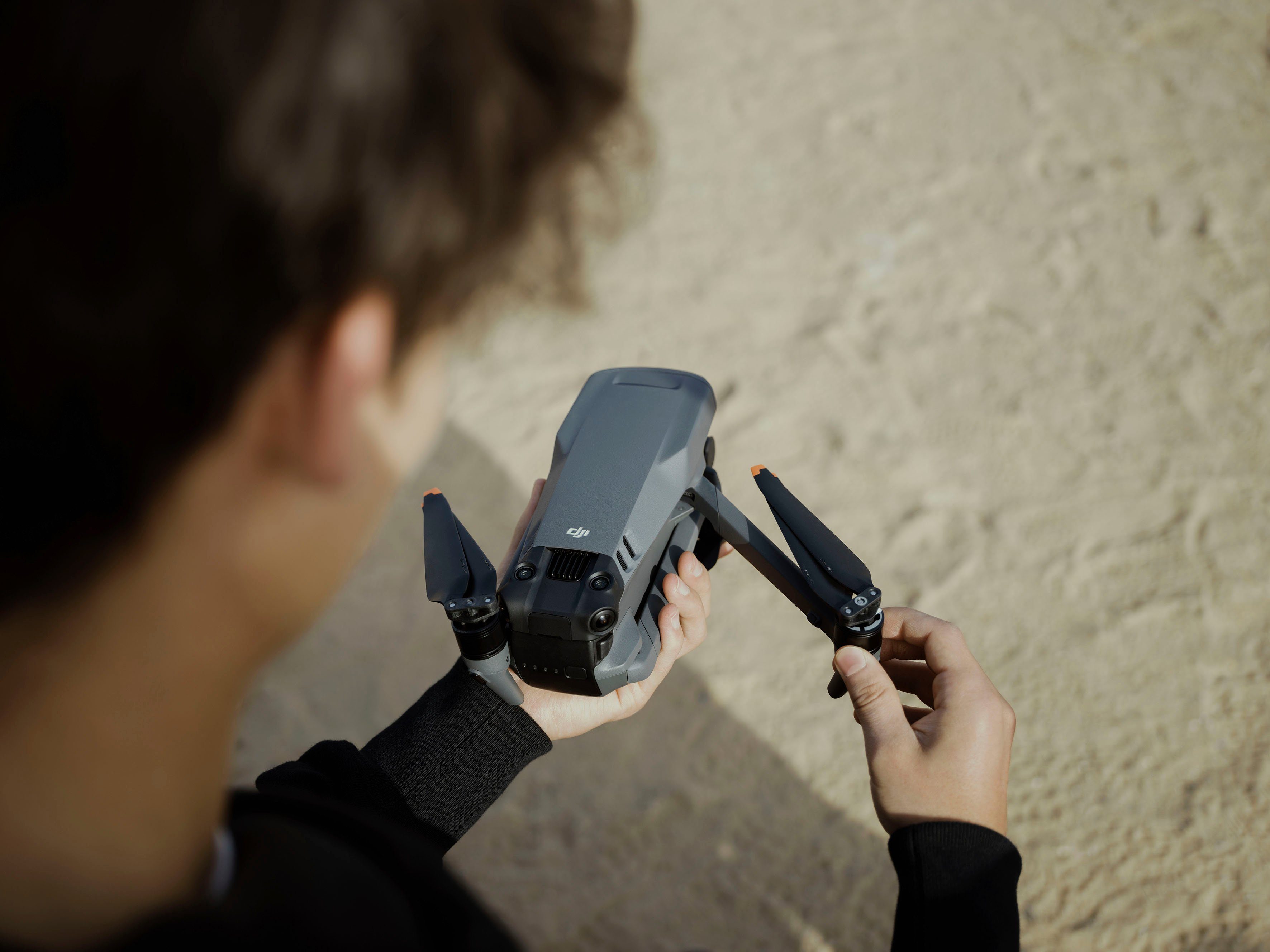 DJI DJI Mavic 3 Cine Premium Combo Drohne (4K Ultra HD)
