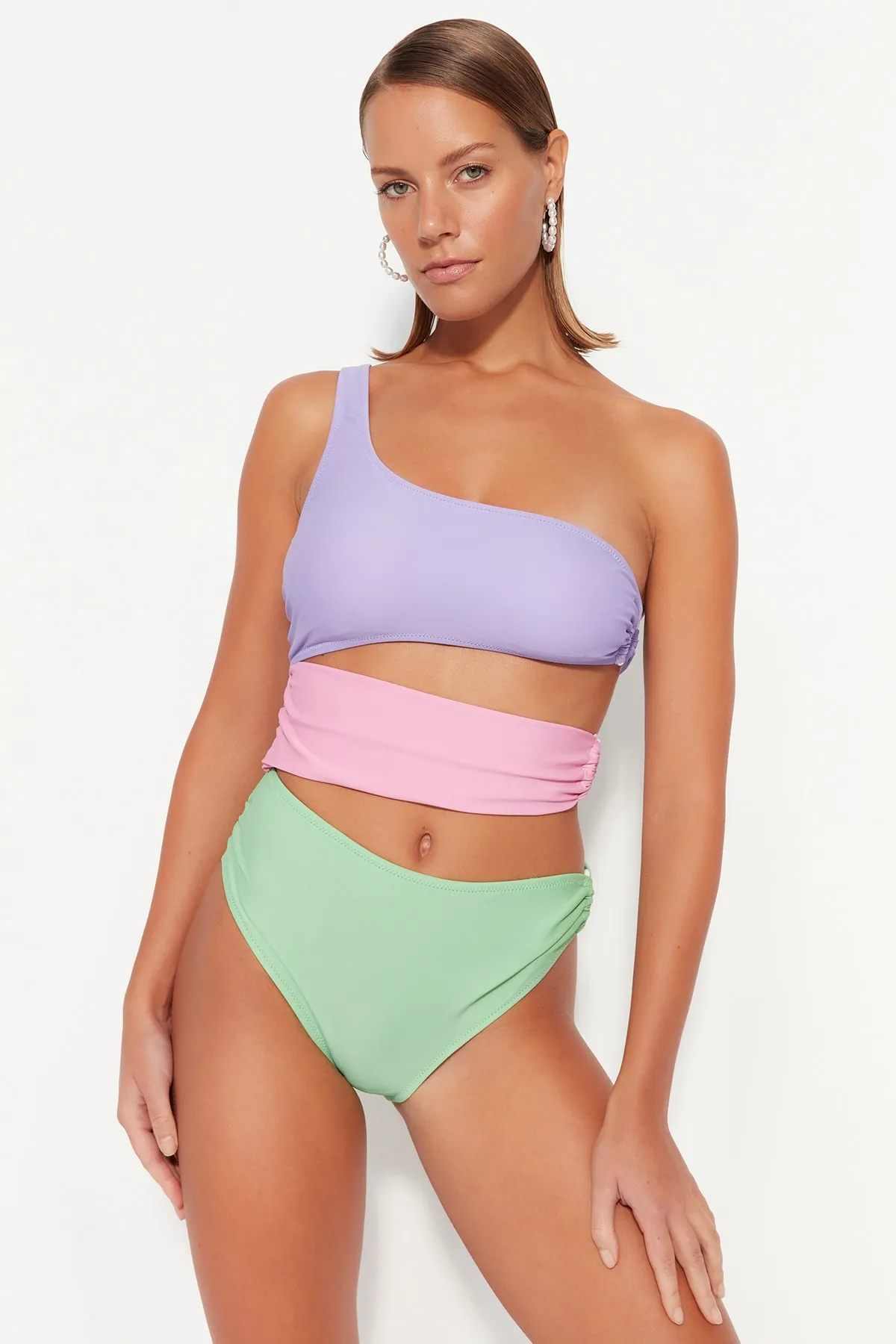 Trendyol Collection  Grün-Lila-Rosa Einschultriger Farbblock Normales Bein Mayokini TBESS23MA00230