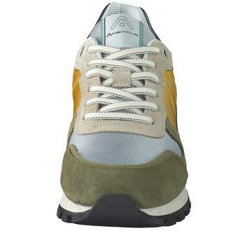Ambitious Silky Sneaker in bunt