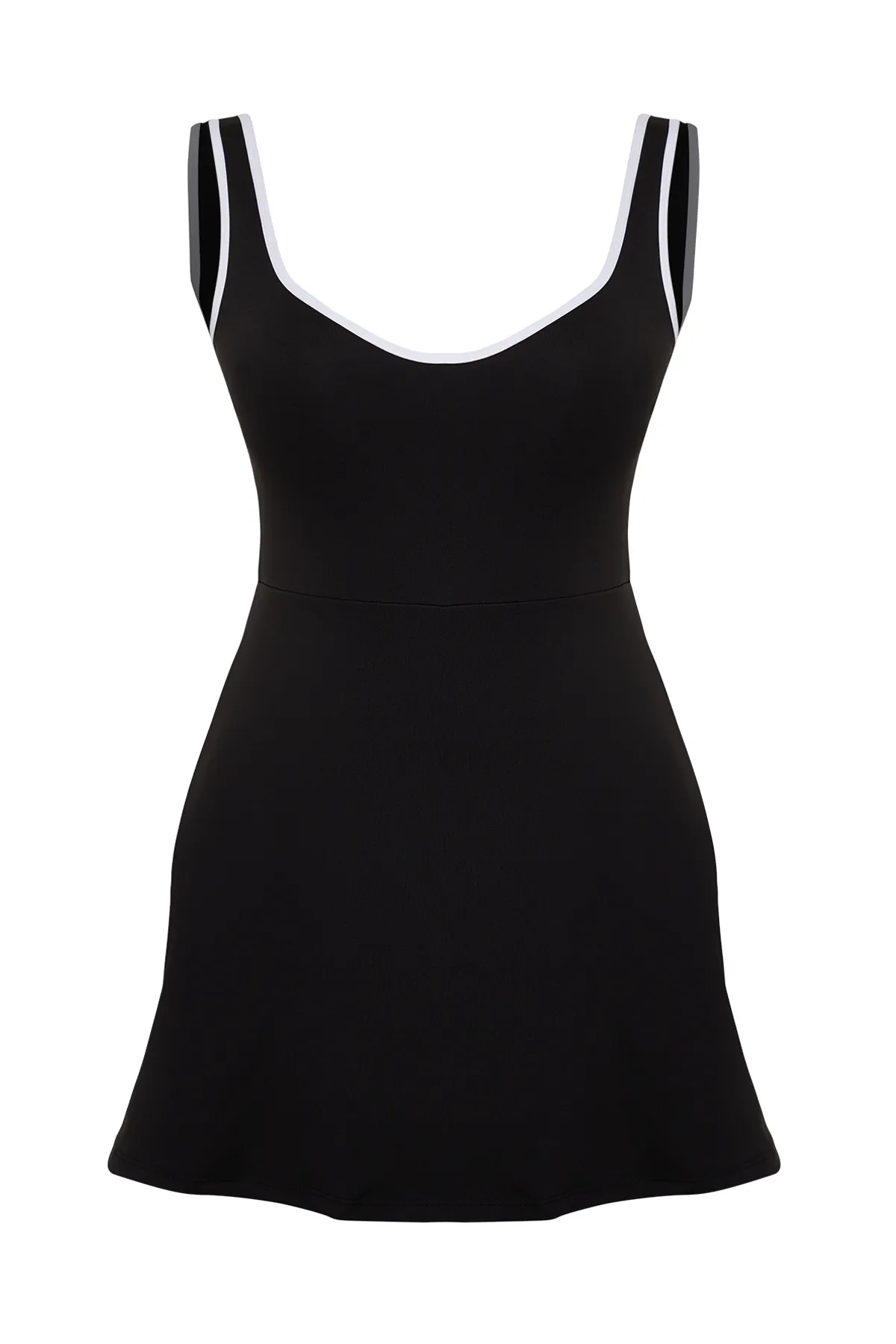 Trendyol Collection  2-lagiges gestricktes Tennis-Sportkleid mit schwarzen Paspeln und Shorts innen THMSS24EL00000
