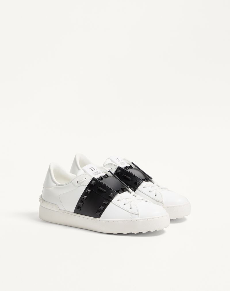Rockstud Untitled Sneaker i kalveskind med tonede nitter