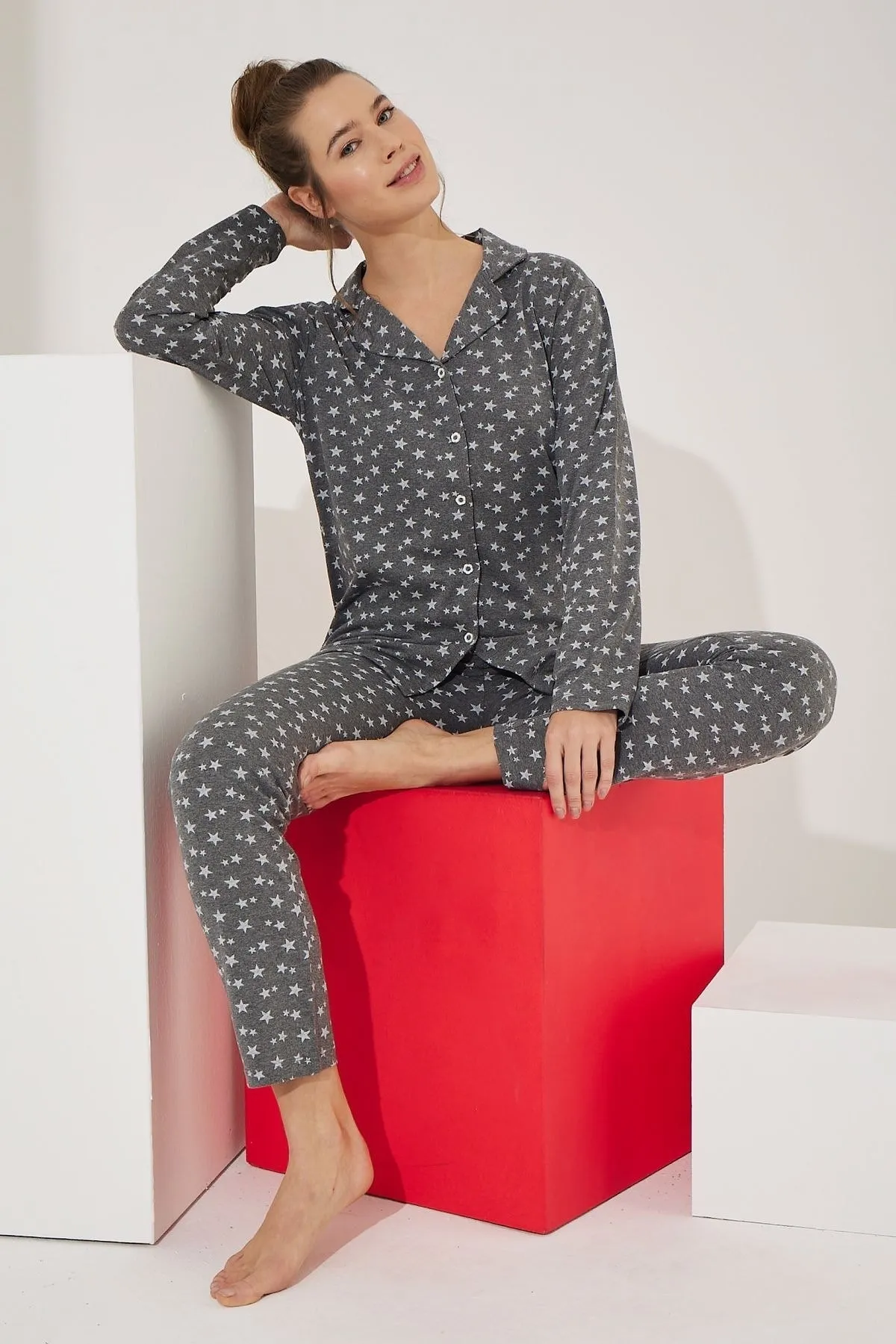 STRAWBERRY  Pyjama-Set aus Baumwolle mit Knöpfen