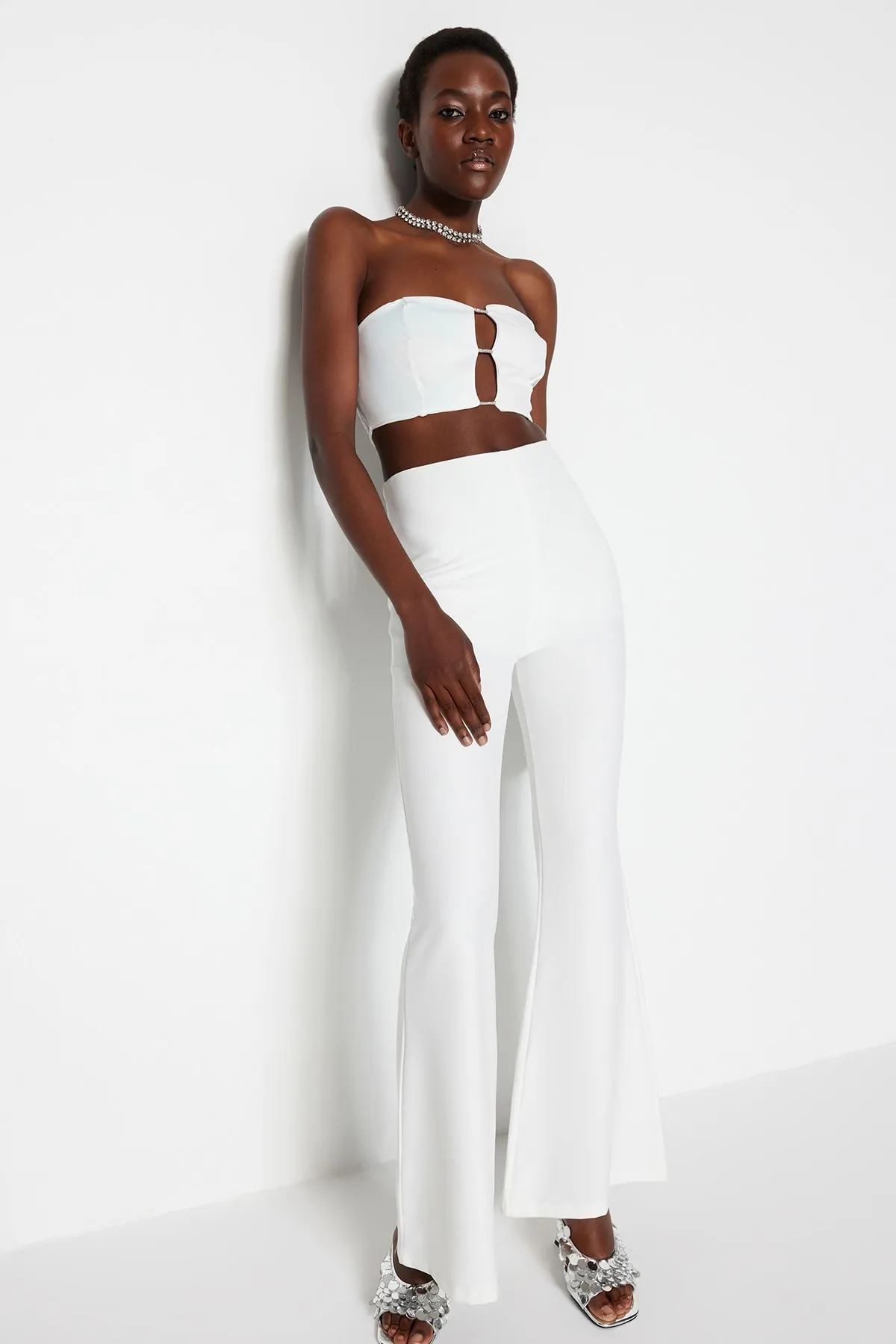 Trendyol Collection  Ecru gewebte Brauthose TPRSS23PL00022