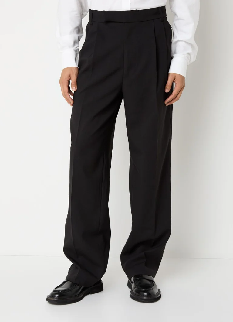 Pantaloni cu croi larg Beo de la Frankie Shop, cu diverse imprimeuri.