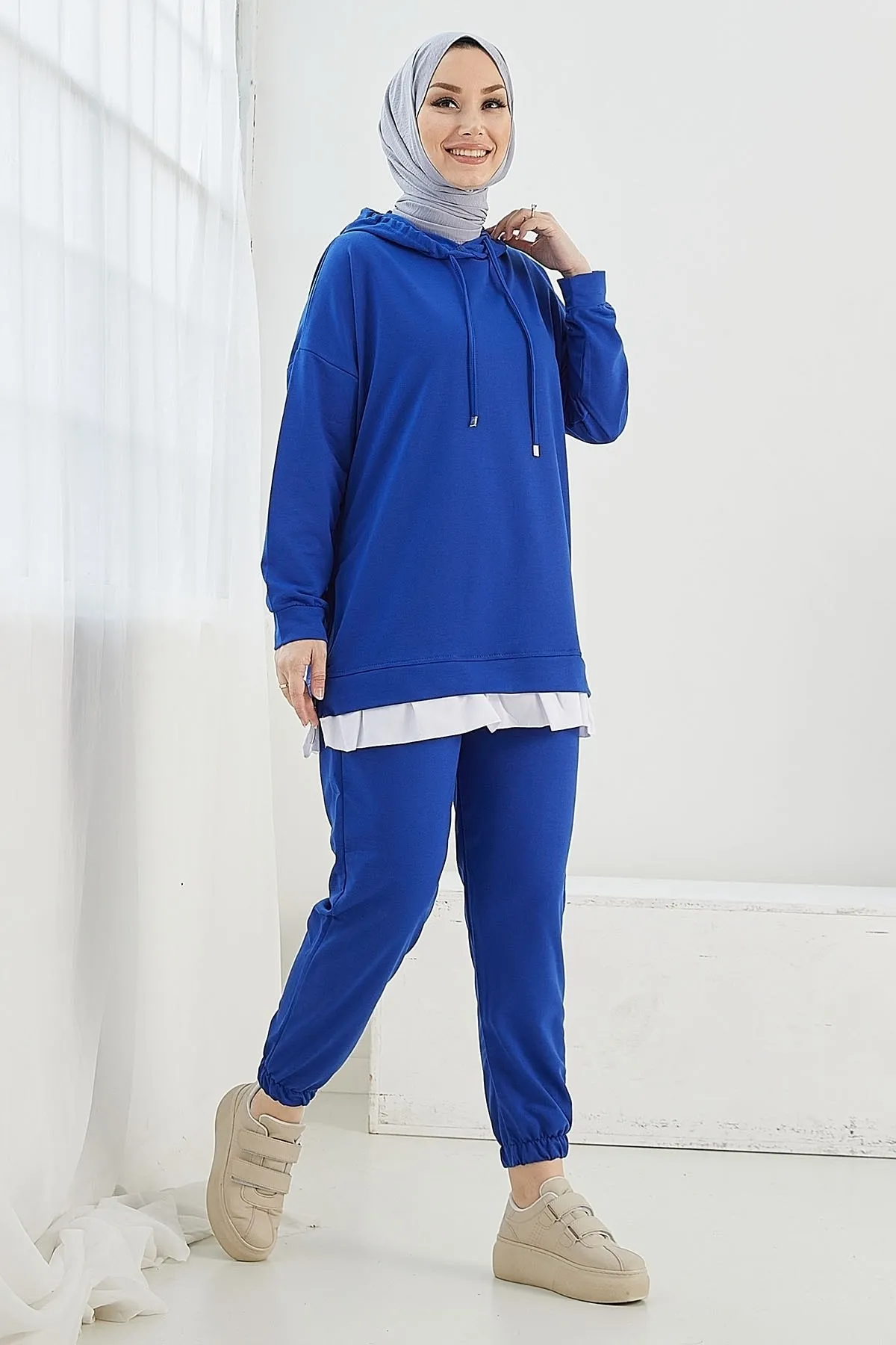 InStyle  Losya Doppelanzug mit Kapuze und seitlichen Reißverschlüssen – Saks Blue