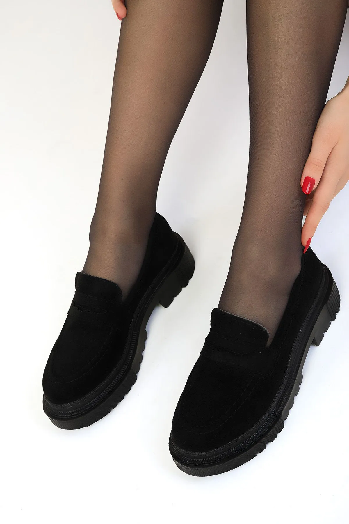 SOHO  Schwarze Wildleder Damen Freizeitschuhe 17762