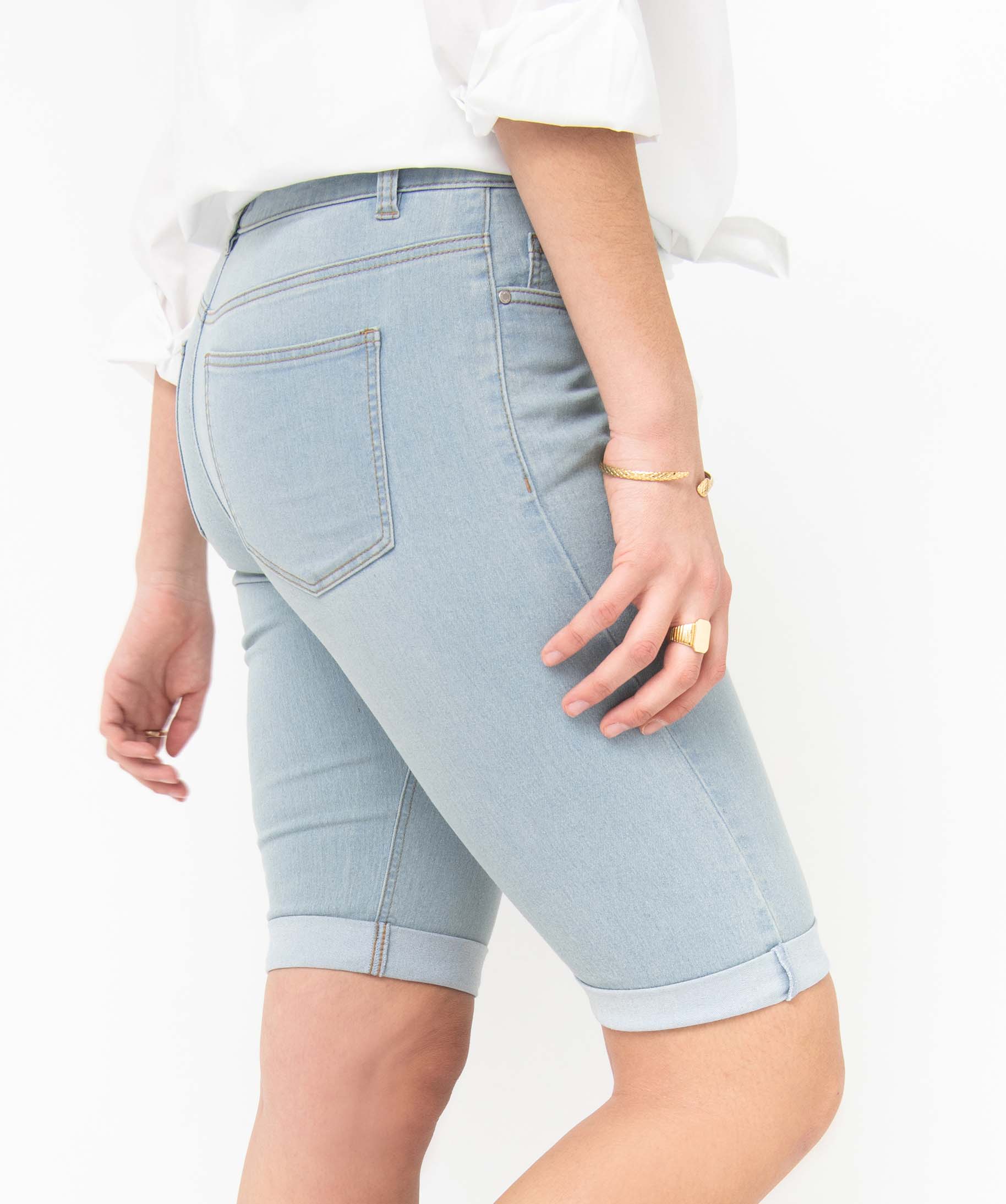 Bermuda femme en jean avec revers bleach | GEMO