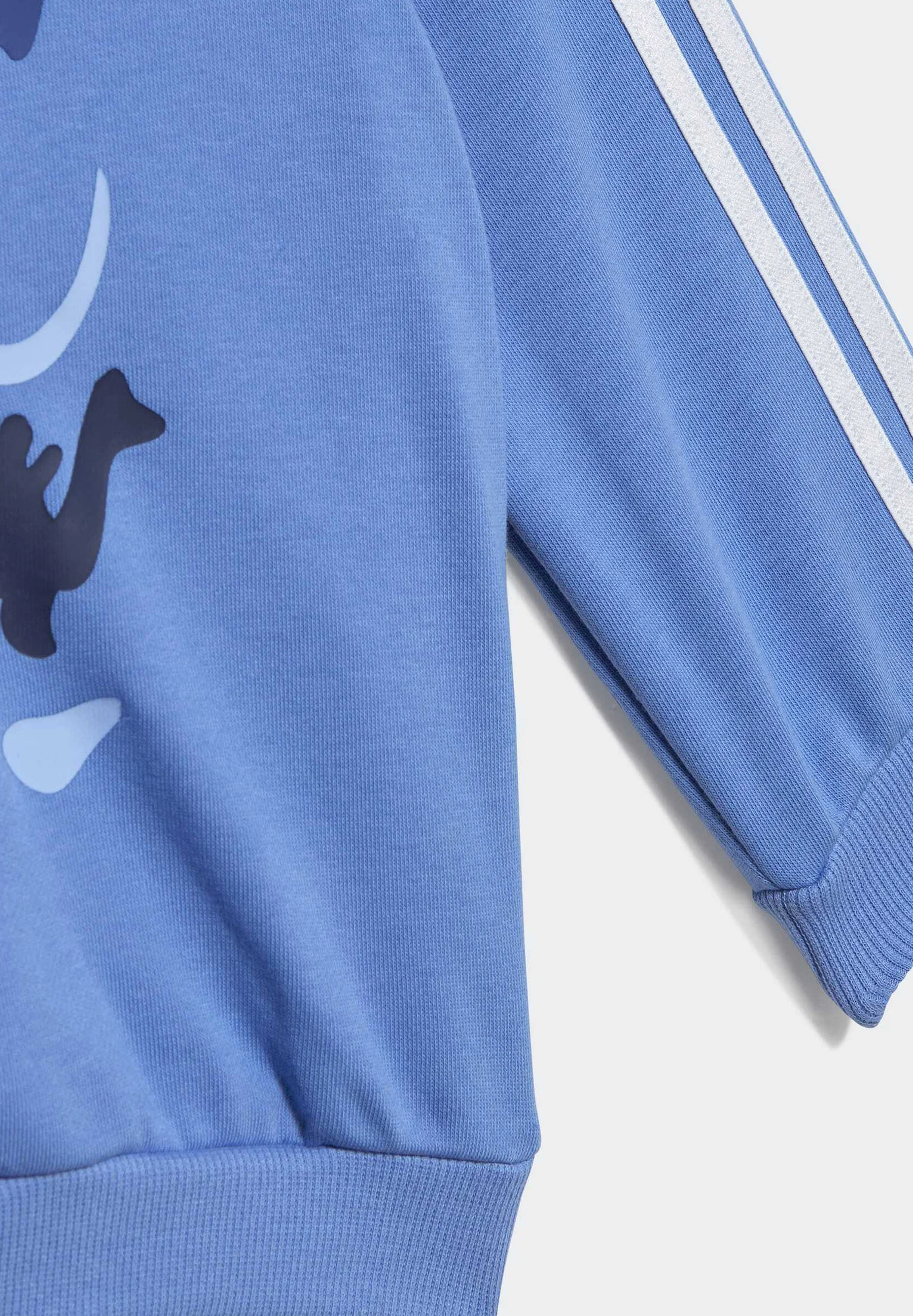 adidas Sportswear Conjunto francés con estampado integral de camuflaje dinosaurio - Chándal