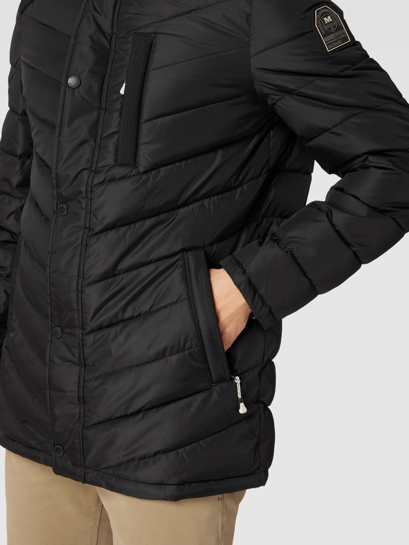 Steppjacke mit Stehkragen in schwarz