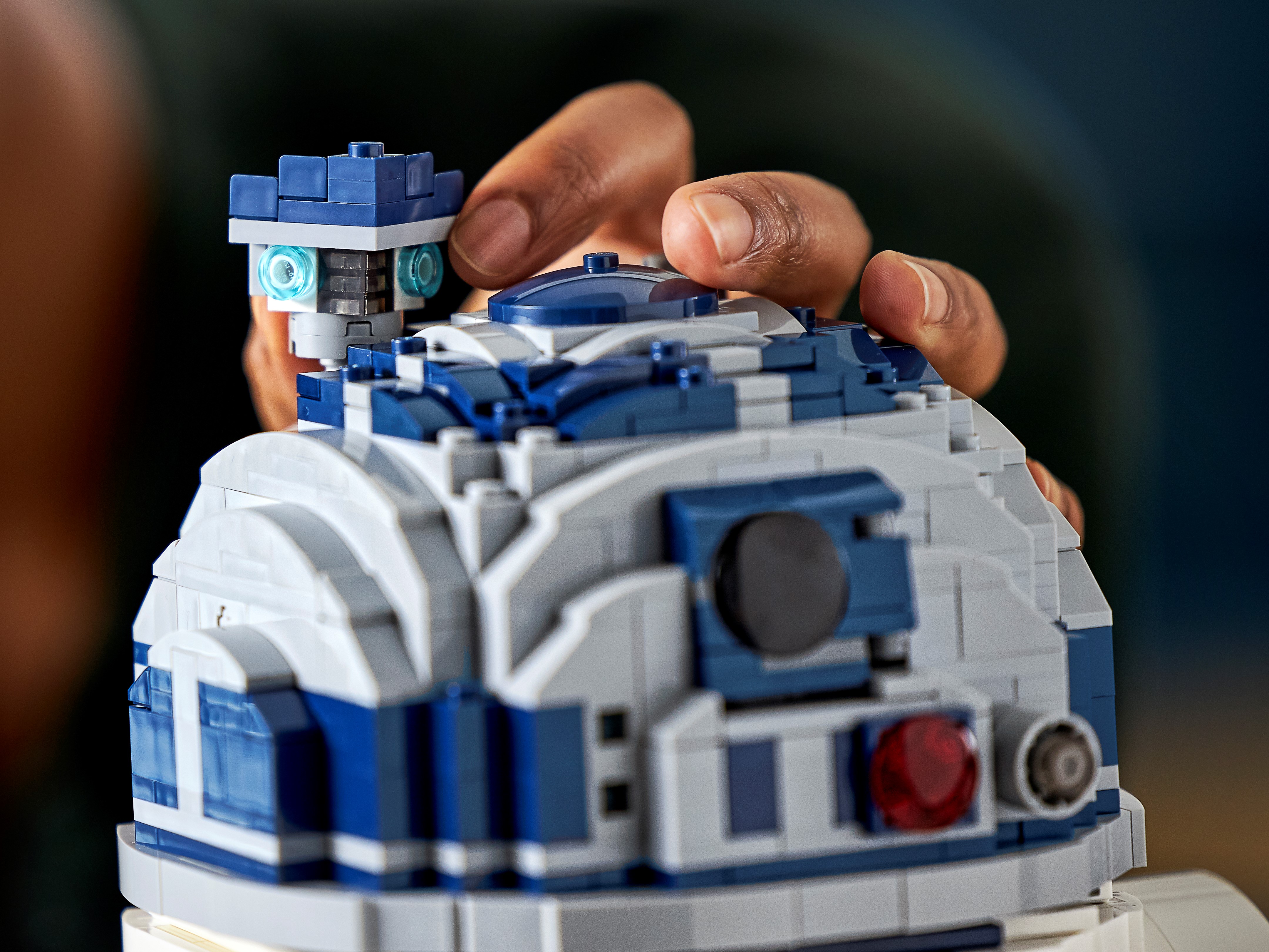 R2-D2™ 75308