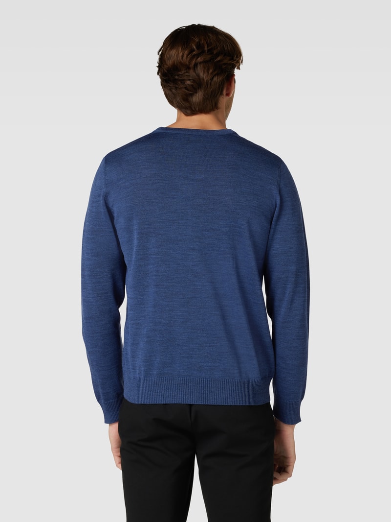 Strickpullover mit Label-Patch in ozean blau meliert
