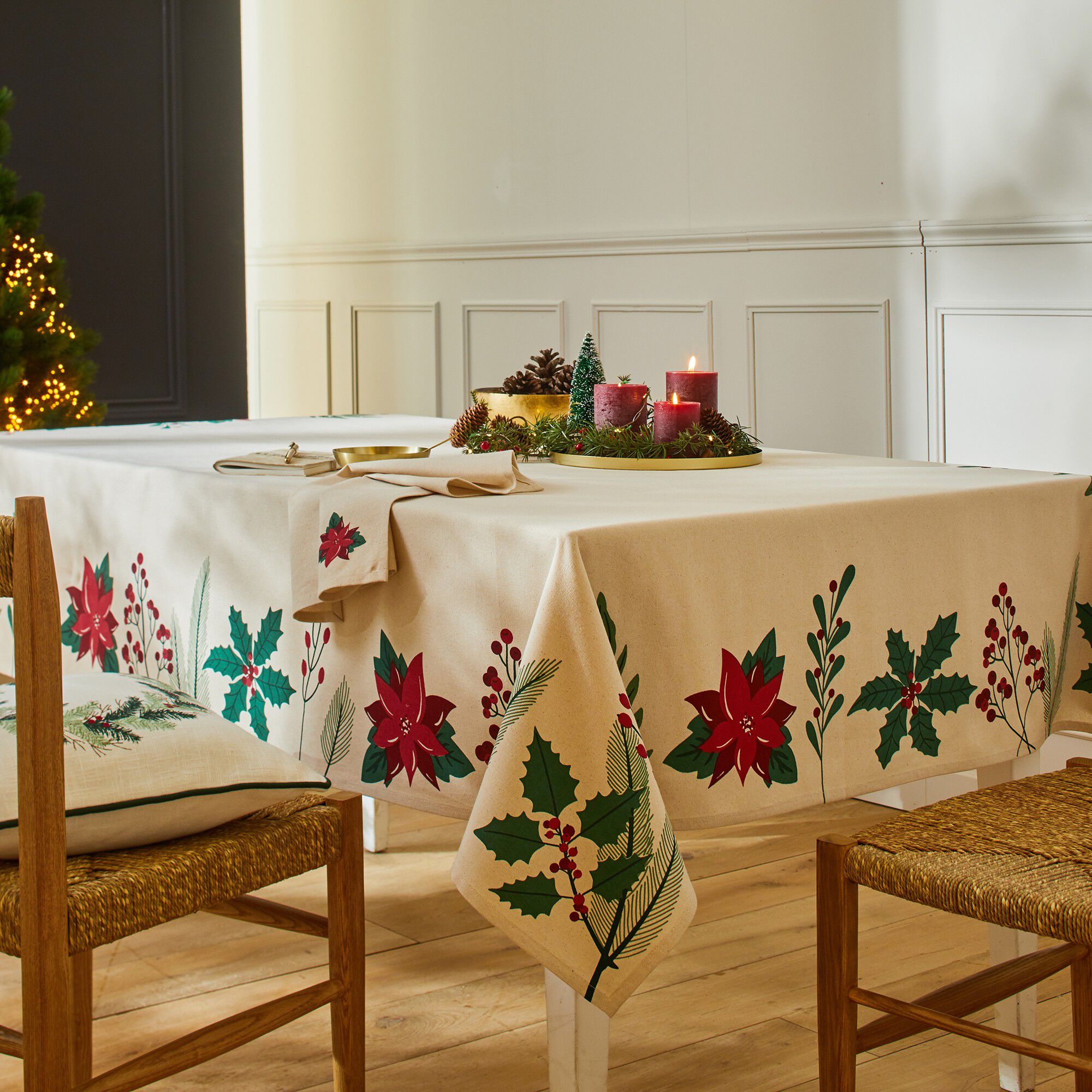 Nappe imprimée houx et poinsettia