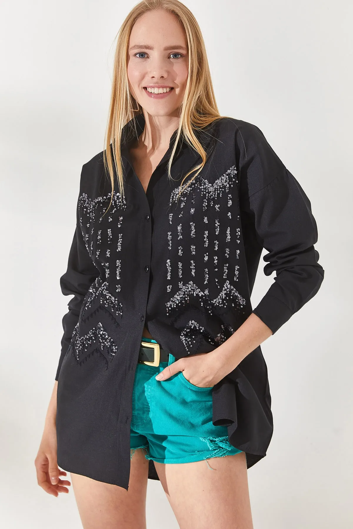 Olalook  Oversize-Hemd mit geometrischem Muster und schwarzen Pailletten für Damen GML-19001106