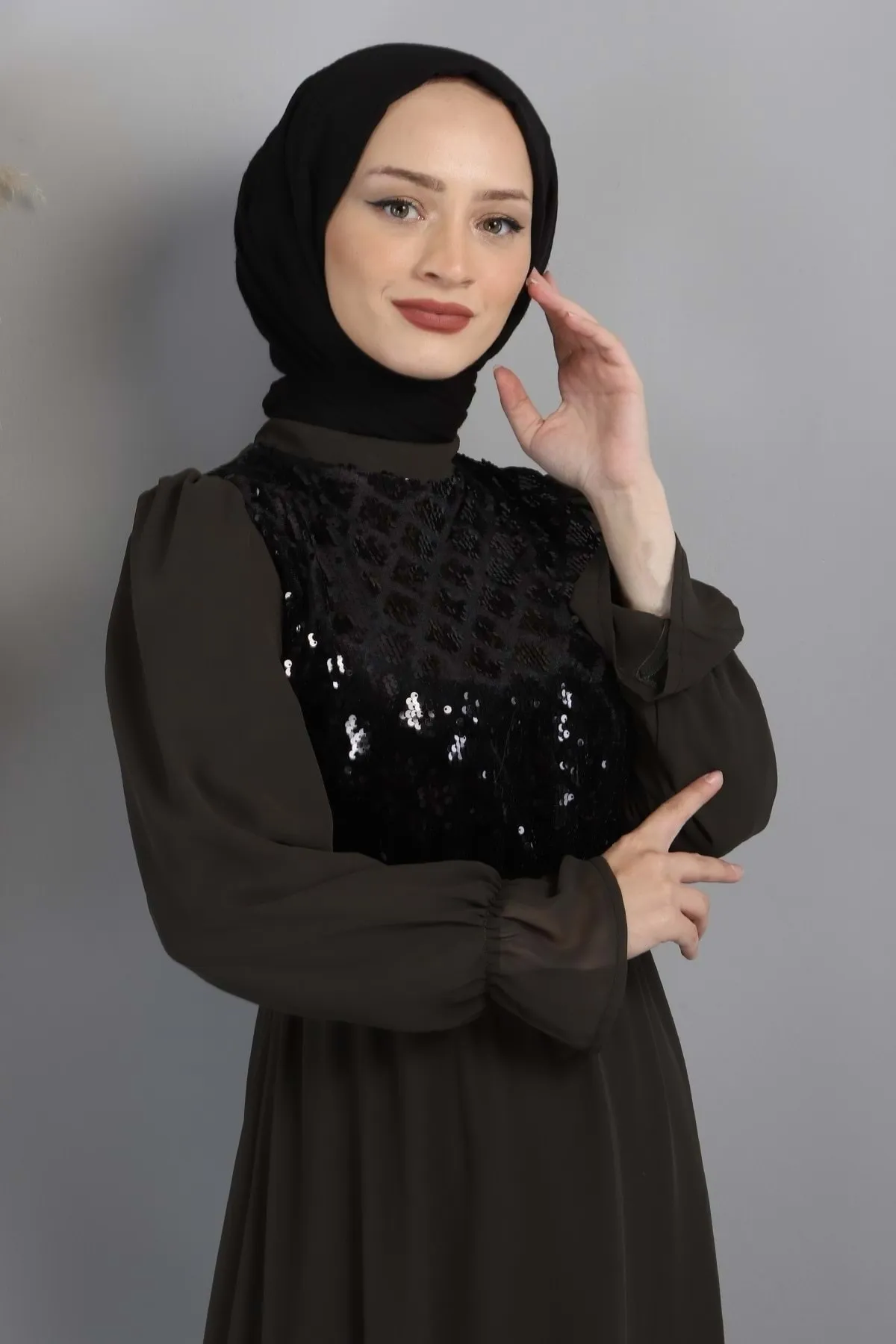 Modamihram  Abendkleid aus Chiffon mit Pailletten in Khaki