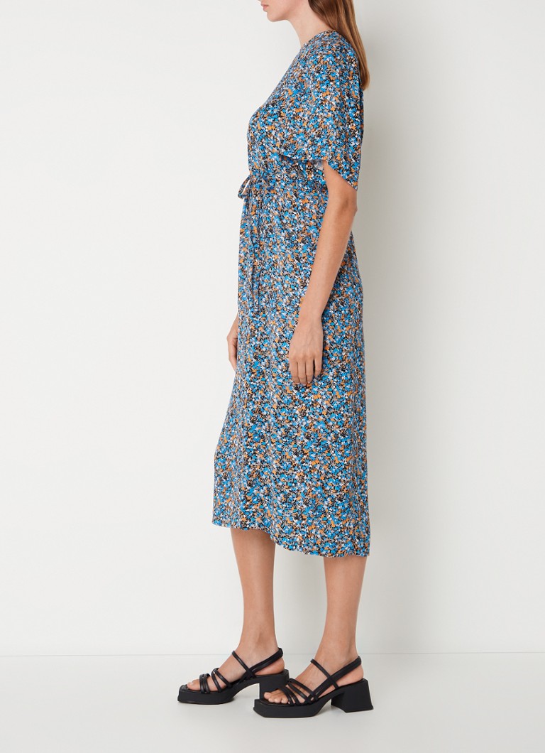 Rochie-tunic midi cu imprimeu floral de la Whistles și curea legată.