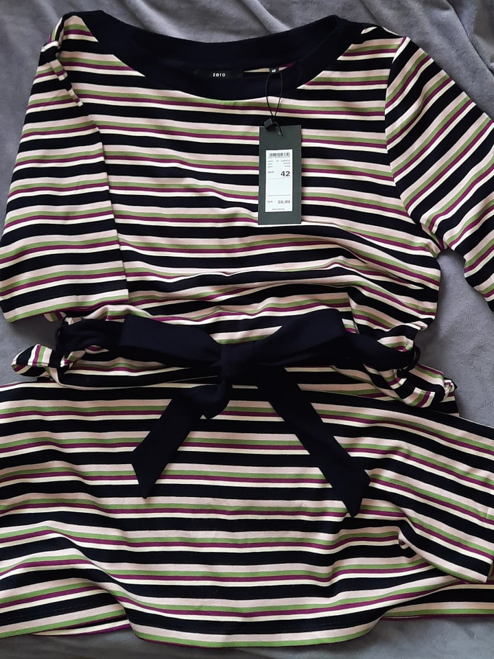 Zero Schönes Kleid von Zero in Gr. 42 günstig kaufen 42