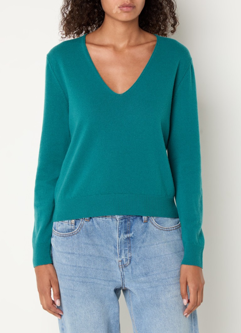 Maglione Benetton in lana vergine a maglia fine con scollo a V