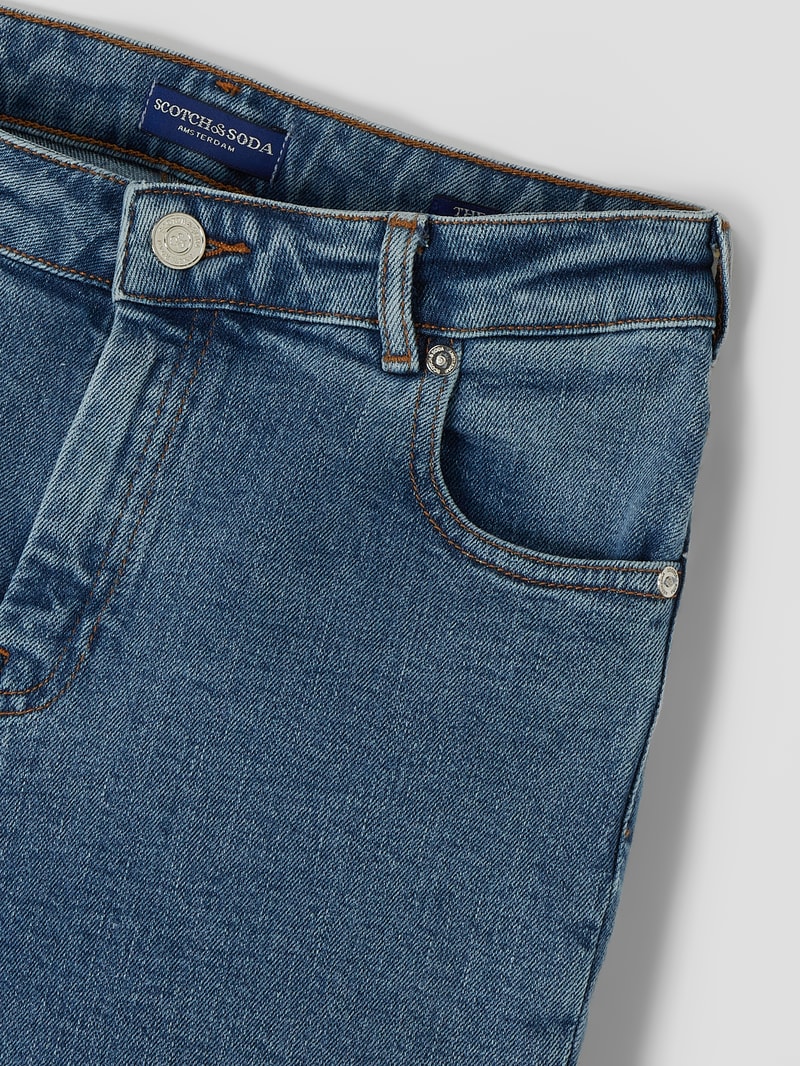 Jeans mit Stretch-Anteil in blau