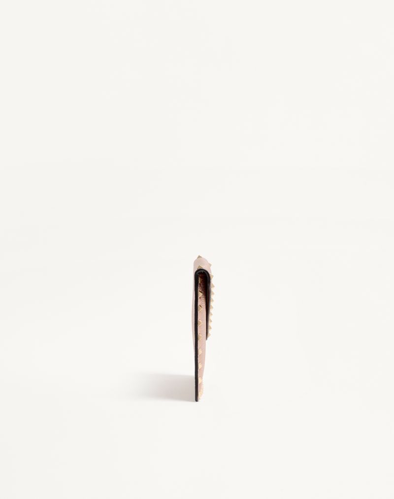 Clutch Rockstud em couro de bezerro laminado cor granada