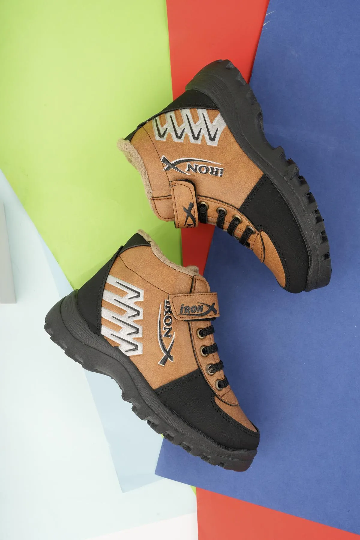 MUGGO  Wasser- und kältebeständige Kinderstiefel für Kinder.