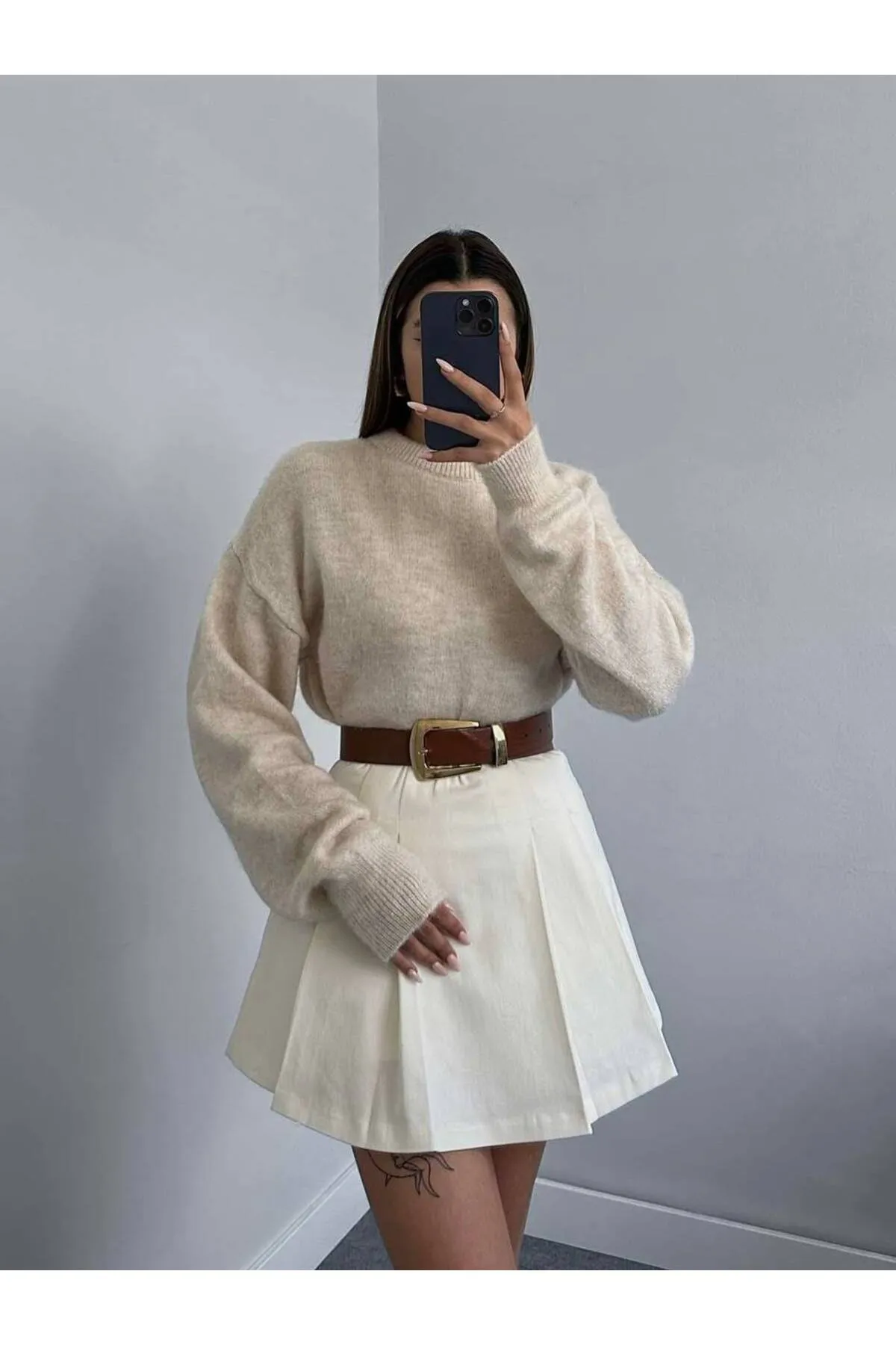 Laluvia  Steinfarbener, weicher Pullover mit Rundhalsausschnitt