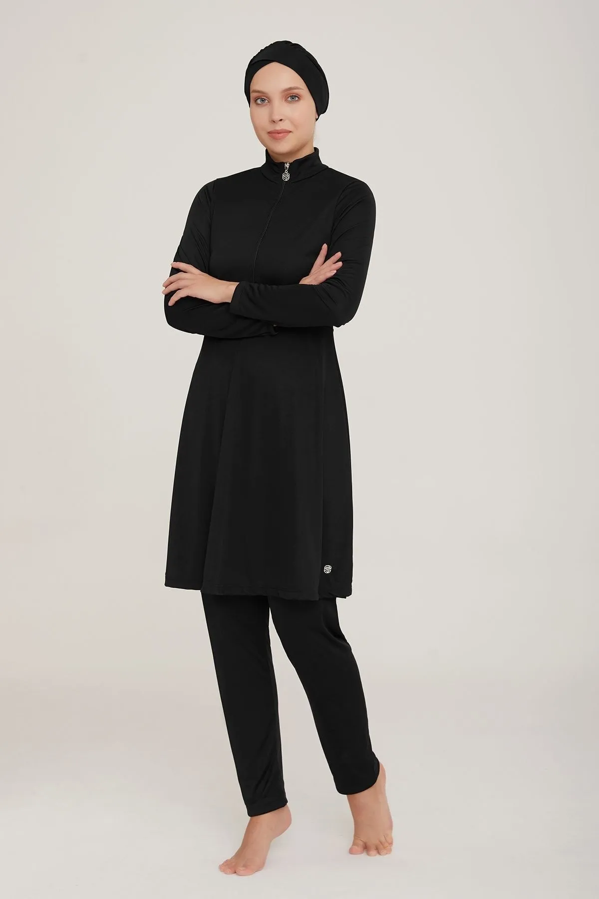 Remsa Mayo  Vollständig mit Lycra bedeckter Hijab-Badeanzug Mayfree Plain 9020 Schwarz Remsa-Badeanzug