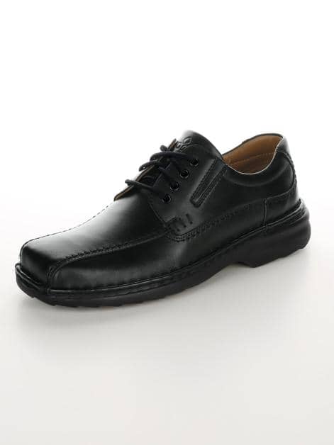 Schnürschuh in eleganter Optik
