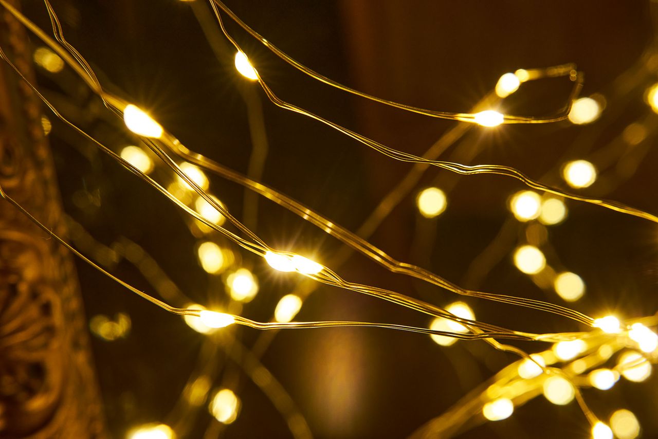Weles AMARE LED Lichterschweif Länge pro Strang 1,9 m (zzgl. 5 m Zuleitung), LED Farbe warmweiß, für den Innen- und Außenbereich, 8 Leuchtmodi/Fernbedienung/Timer/Dimmfunktion